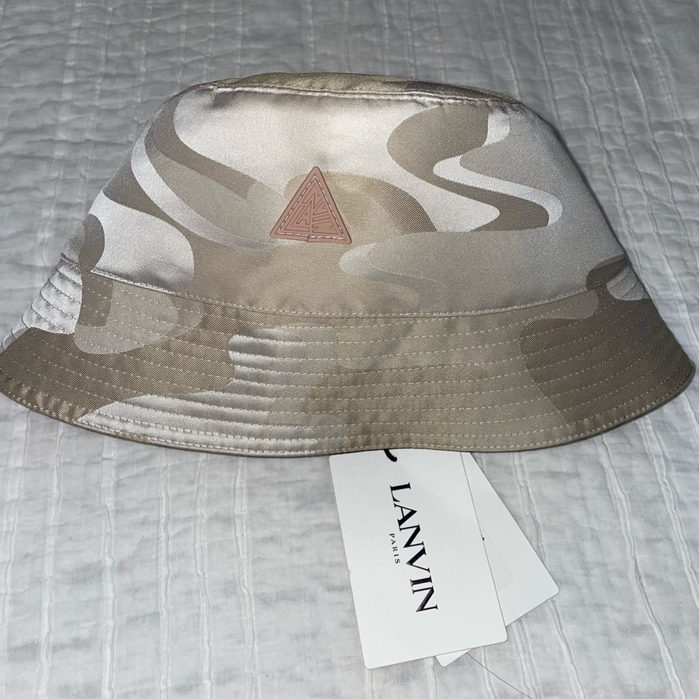 NWT LANVIN BUCKET HAT